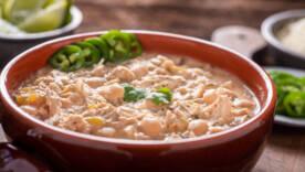 Рагу для гурманов и романтиков: тушёная курятина с кукурузой и сливками/Фото: pexels Рагу для гурманов и романтиков: тушёная курятина с кукурузой и сливками