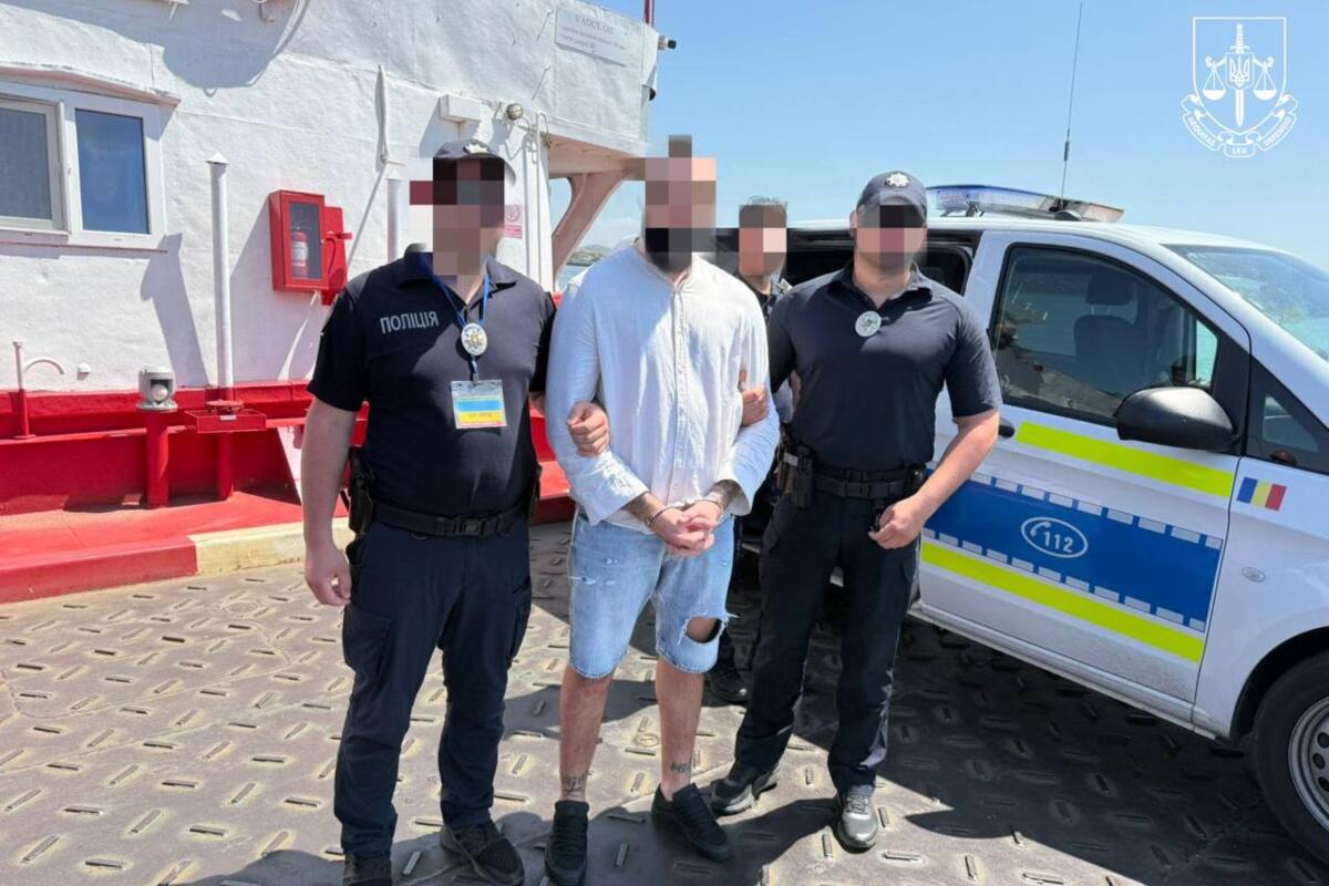 Організатора банди паліїв екстрадували з Румунії – справедливість наздогнала Організатора банди паліїв екстрадували з Румунії – справедливість наздогнала