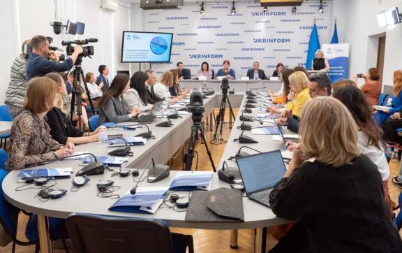 Секретна місія у ПФУ: як "таємні покупці" перевірили 84 сервісні центри і що з цього вийшло/Фото: Мінсоцполітики Секретна місія у ПФУ: як "таємні покупці" перевірили 84 сервісні центри і що з цього вийшло