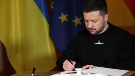 Україна синхронізувала свої санкції з пакетами ЄС: нові рішення РНБО / Фото: Getty Images Україна синхронізувала свої санкції з пакетами ЄС: нові рішення РНБО / Фото: Getty Images