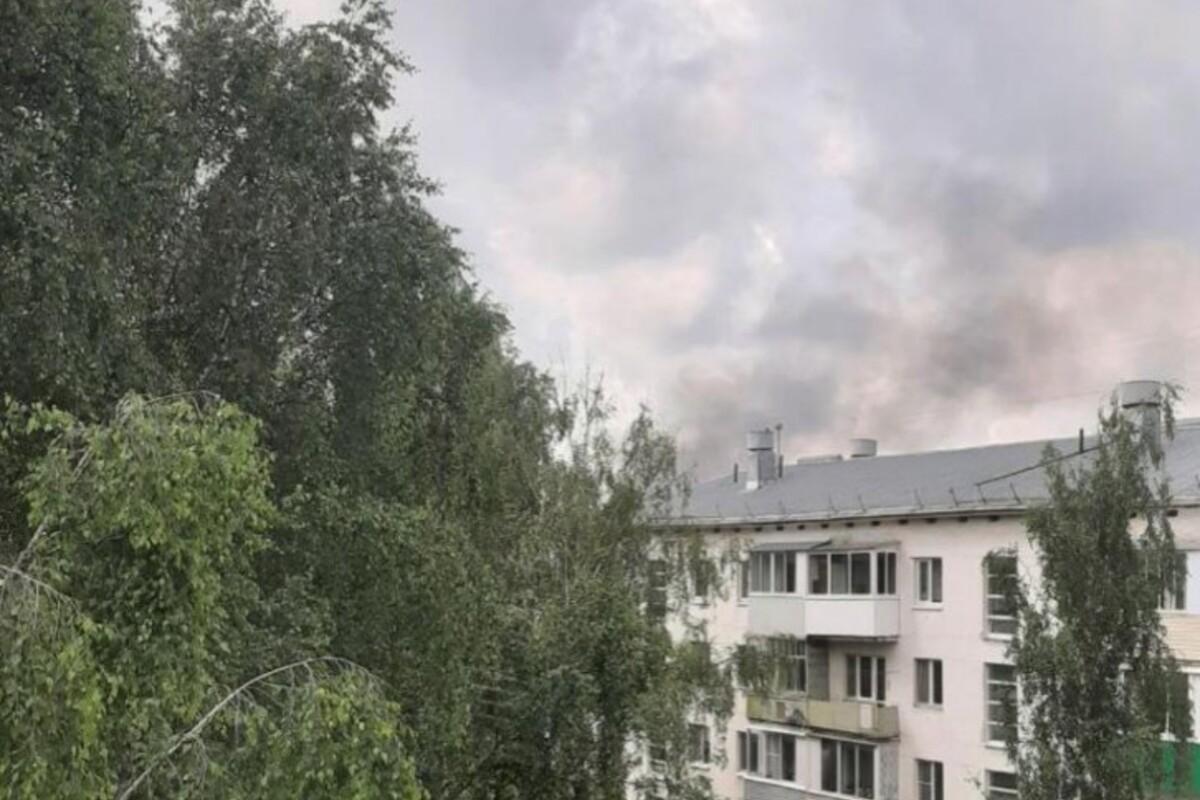 Іжевськ під атакою БпЛА: Повідомляється про вибухи на заводі "Купол", що виробляє ЗРК "Тор" Іжевськ під атакою БпЛА: Повідомляється про вибухи на заводі "Купол", що виробляє ЗРК "Тор"