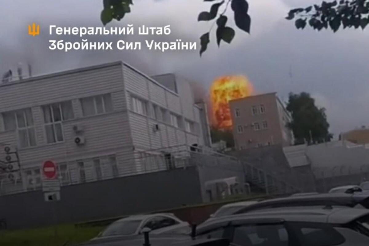 Удар по Саратовському НПЗ: ГУР та Сили оборони уразили російський завод