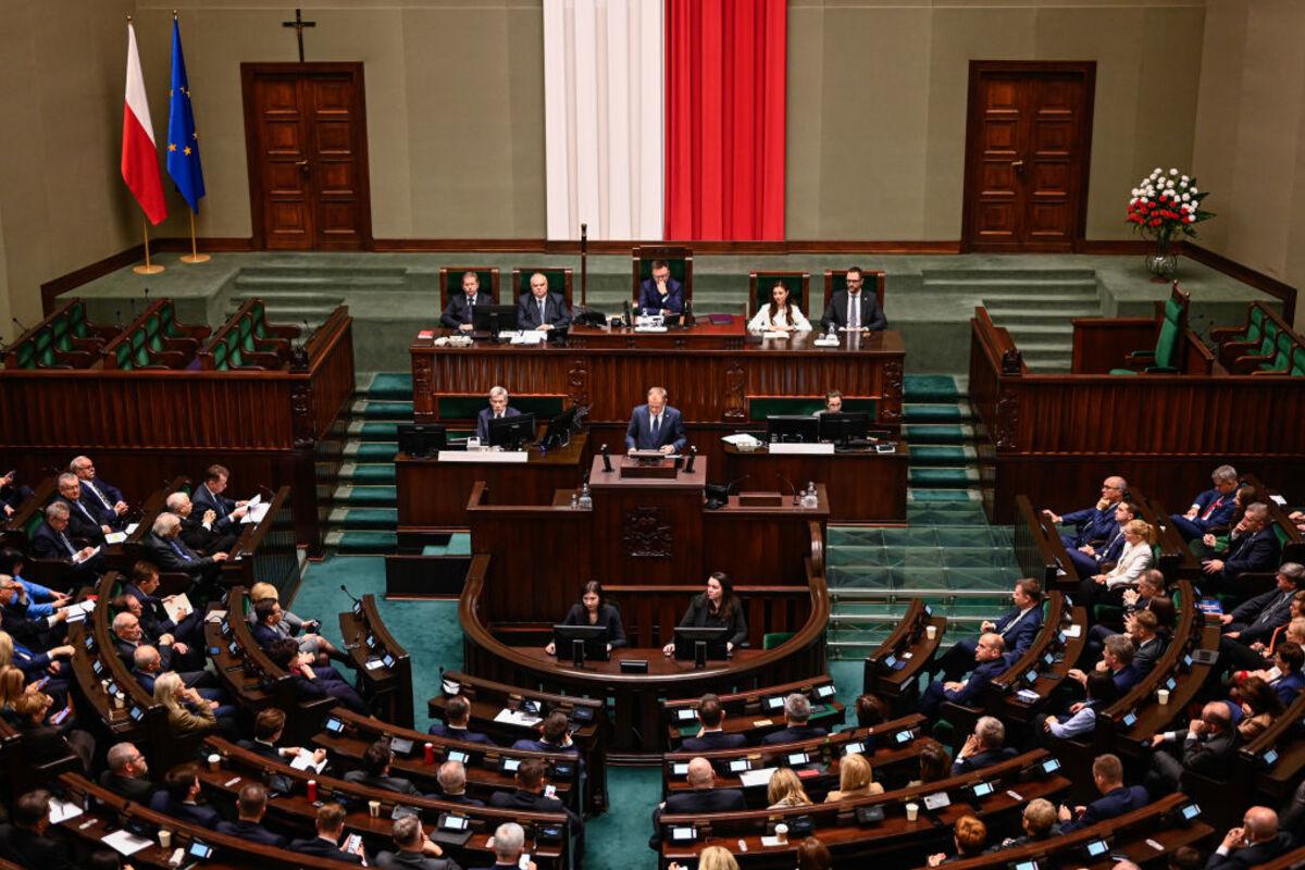 Польша установила 11 июля памятным днём – как долго Украине будут напоминать о "Волынской резне"? / Фото: Getty Images Польша установила 11 июля памятным днём – как долго Украине будут напоминать о "Волынской резне"? / Фото: Getty Images