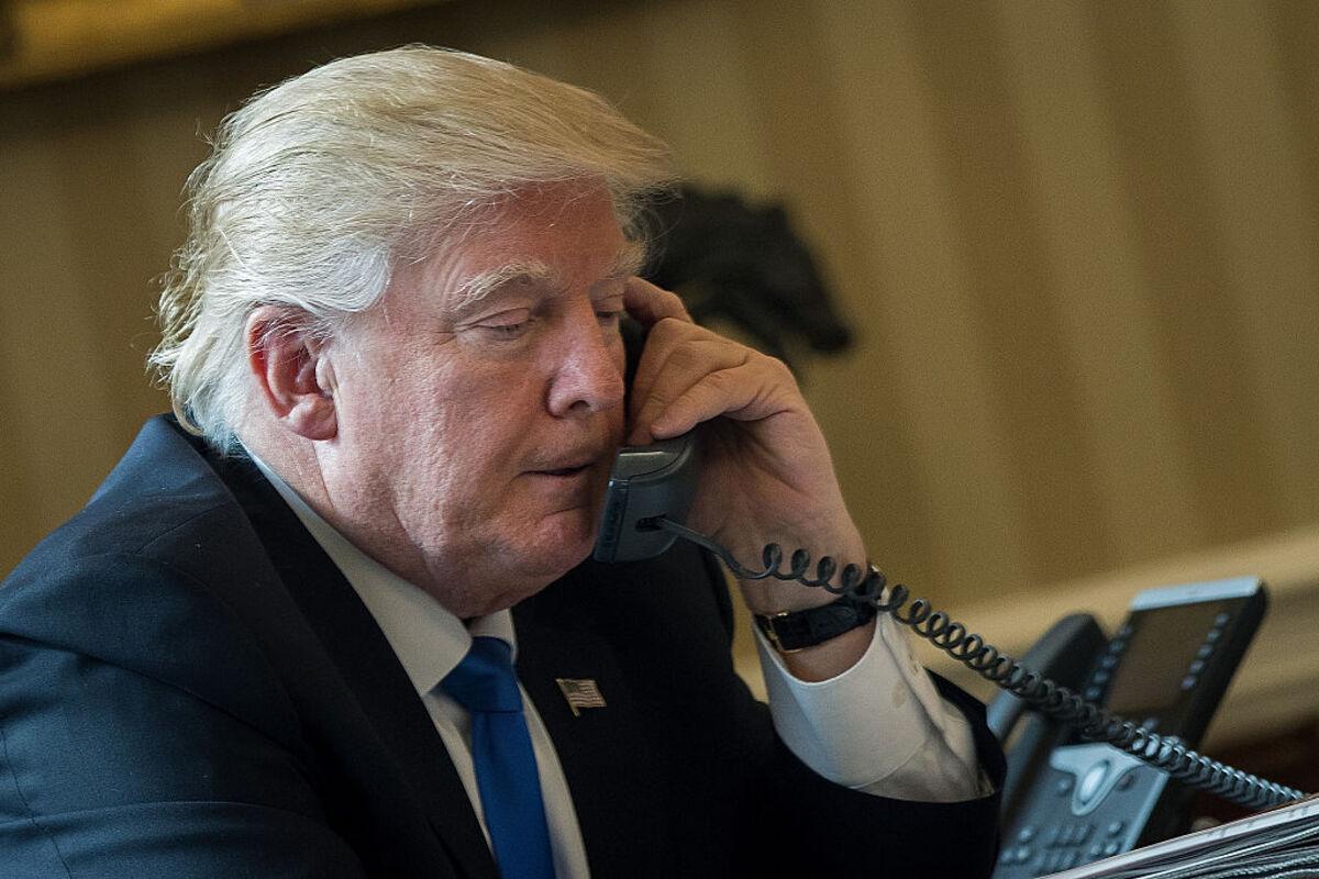Трамп поговорил с Путиным: в Кремле раскрыли детали разговора/Фото: Getty Images Трамп поговорил с Путиным: в Кремле раскрыли детали разговора