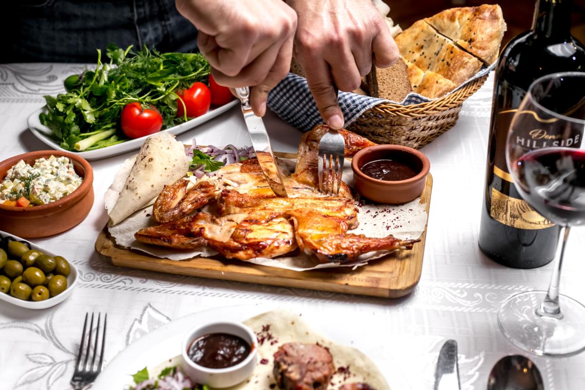 Три знака зодиака, которые живут ради вкуса: кто настоящие гурманы?