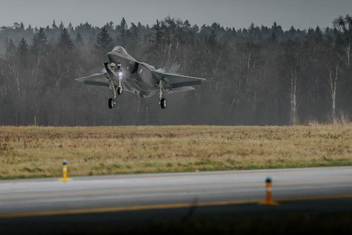 Нидерланды усиливают восточный фланг НАТО: F-35 будут охранять пути в Украину
