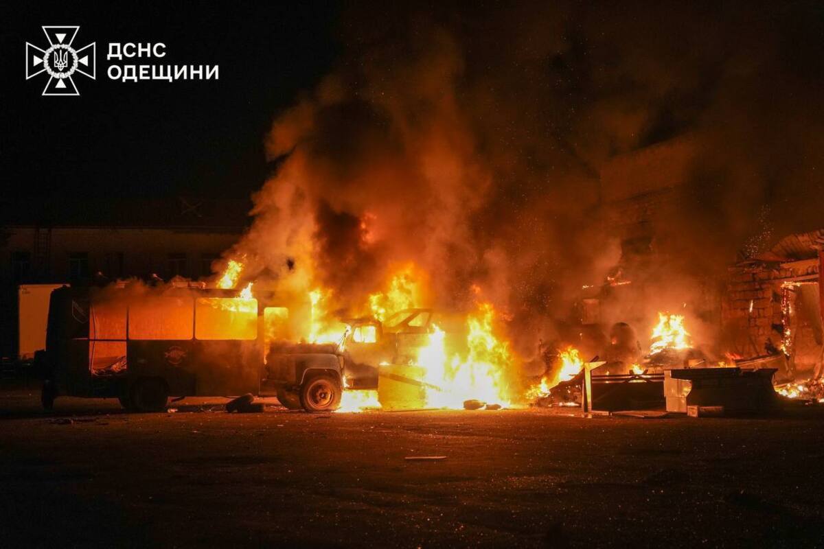 россия атаковала мирные города: разрушения и жертвы зафиксированы в шести областях / Фото: ГСЧС Одесщины