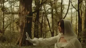 Українські біженці зняли фільм "Праліс" про війну / Кадр з фильму "Викричати правду": українські біженці зняли фільм "Праліс" про війну – це повинен побачити кожен