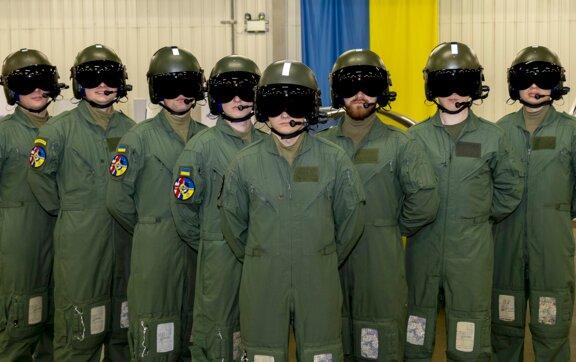 Чехія готує українських асів: 8 пілотів F-16 завершать навчання до кінця 2026 року