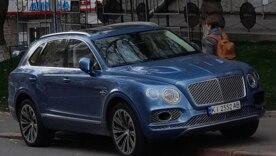 $400 000 за добу: у Києві Bentley Bentayga перетворили на купу металу/Фото: Україна Online Обмили покупку: у Києві вщент розбили люксову Bentley Bentaygaв на наступний день після придбання
