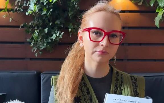 Емма Антонюк зробила несподіване зізнання про своє минуле / Фото: instagram.com/emmocean Емма Антонюк зробила несподіване зізнання про своє минуле