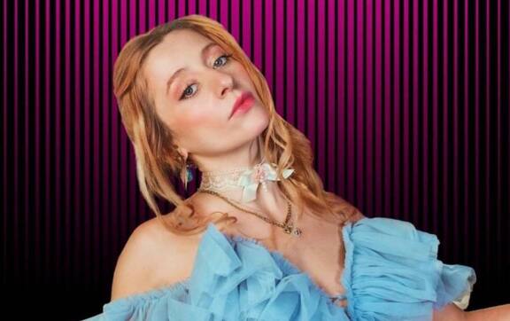 Солістка Vivienne Mort розповіла, що слухає, читає і дивиться / Фото: instagram.com/viviennemort Солістка Vivienne Mort розповіла, що слухає, читає і дивиться