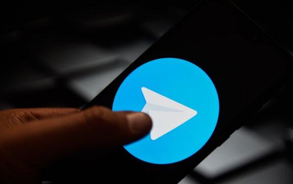 "Невидимые агенты" Кремля: Россия вербует мигрантов для диверсий через Telegram "Невидимые агенты" Кремля: Россия вербует мигрантов для диверсий через Telegram