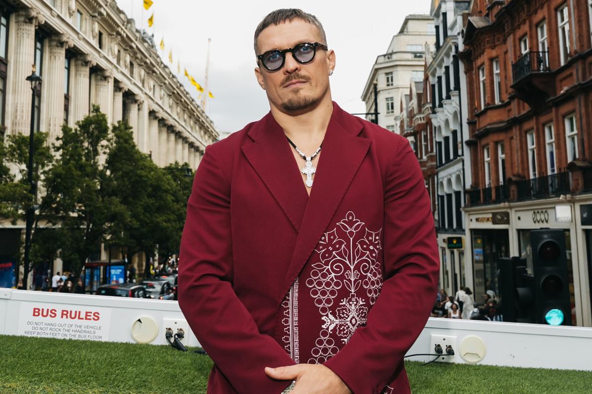 Олександр Усик / Фото: instagram.com/usykaa Лондон зустрічає чемпіона: Усик оголосив про початок "бойового тижня" – хто стане наступним?