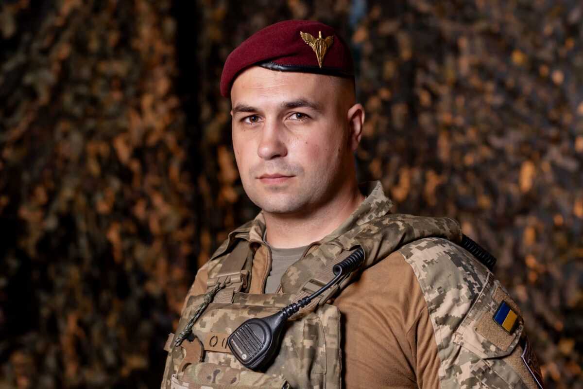 Герой Украины возглавил 7 корпус ДШВ – что известно о новом командире / Фото: Facebook 7 корпус быстрого реагирования Десантно-штурмовых войск Вооруженных Сил Украины Герой Украины возглавил 7 корпус ДШВ – что известно о новом командире