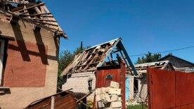 Мати загинула, донька поранена під час обстрілу Златополя/Фото: офіс генпрокурора, Нацполіція Мати загинула, донька поранена під час обстрілу Златополя/Фото: офіс генпрокурора, Нацполіція
