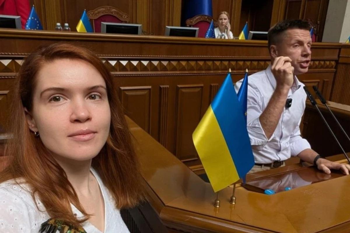 Скандал за скандалом: Безугла ображає колегу й епатує соцмережі кадрами з парламенту