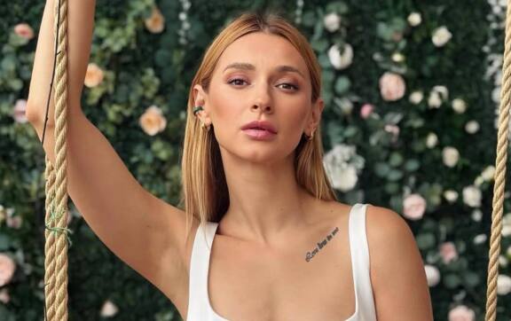 TAYANNA поділилася рідкісним фото з сином і курйозною історією з подорожі
