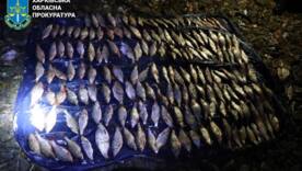 На Харківщині чоловік наловив риби на 750 тис і постане перед судом / Фото: Харківська обласна прокуратура На Харківщині чоловік наловив риби на 750 тис і постане перед судом / Фото: Харківська обласна прокуратура