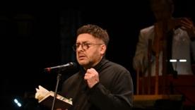 "Прости нас, людей": Алексей Суханов ежедневно плачет из-за страданий бездомных животных