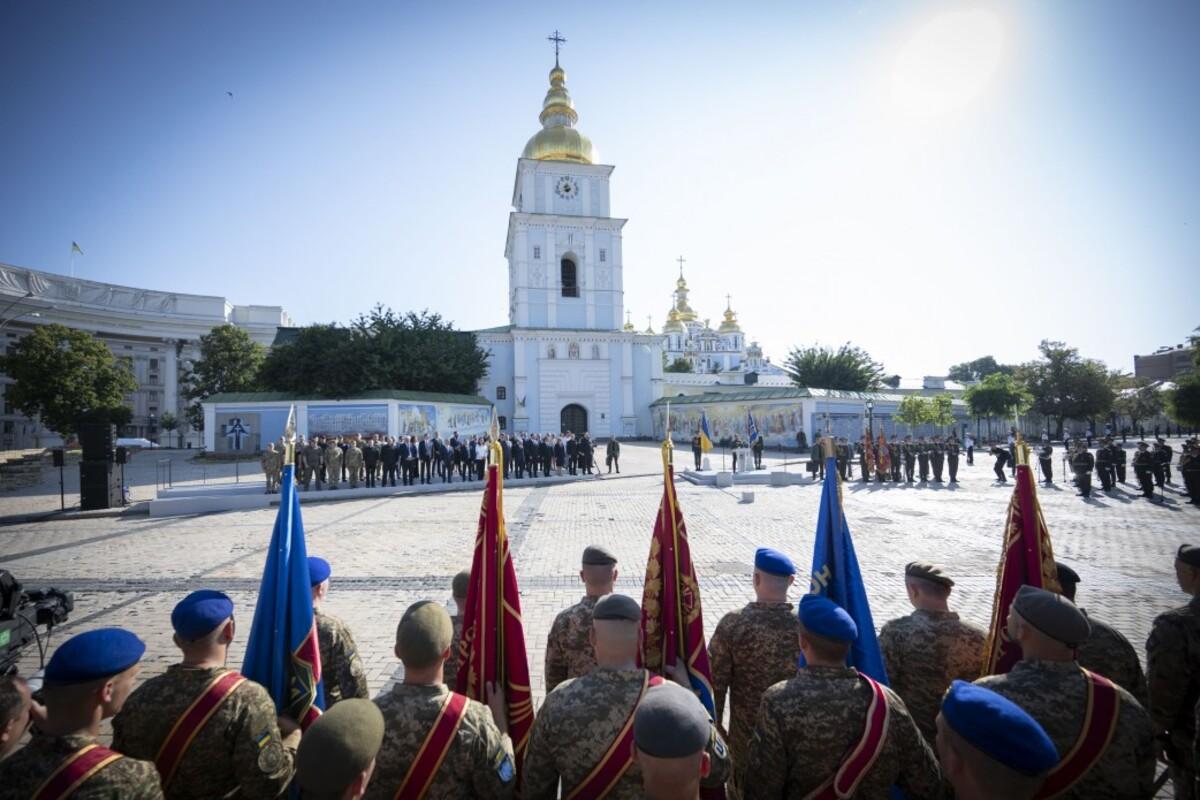 День Української Державності: що дає нам, своїм громадянам, наша держава?
