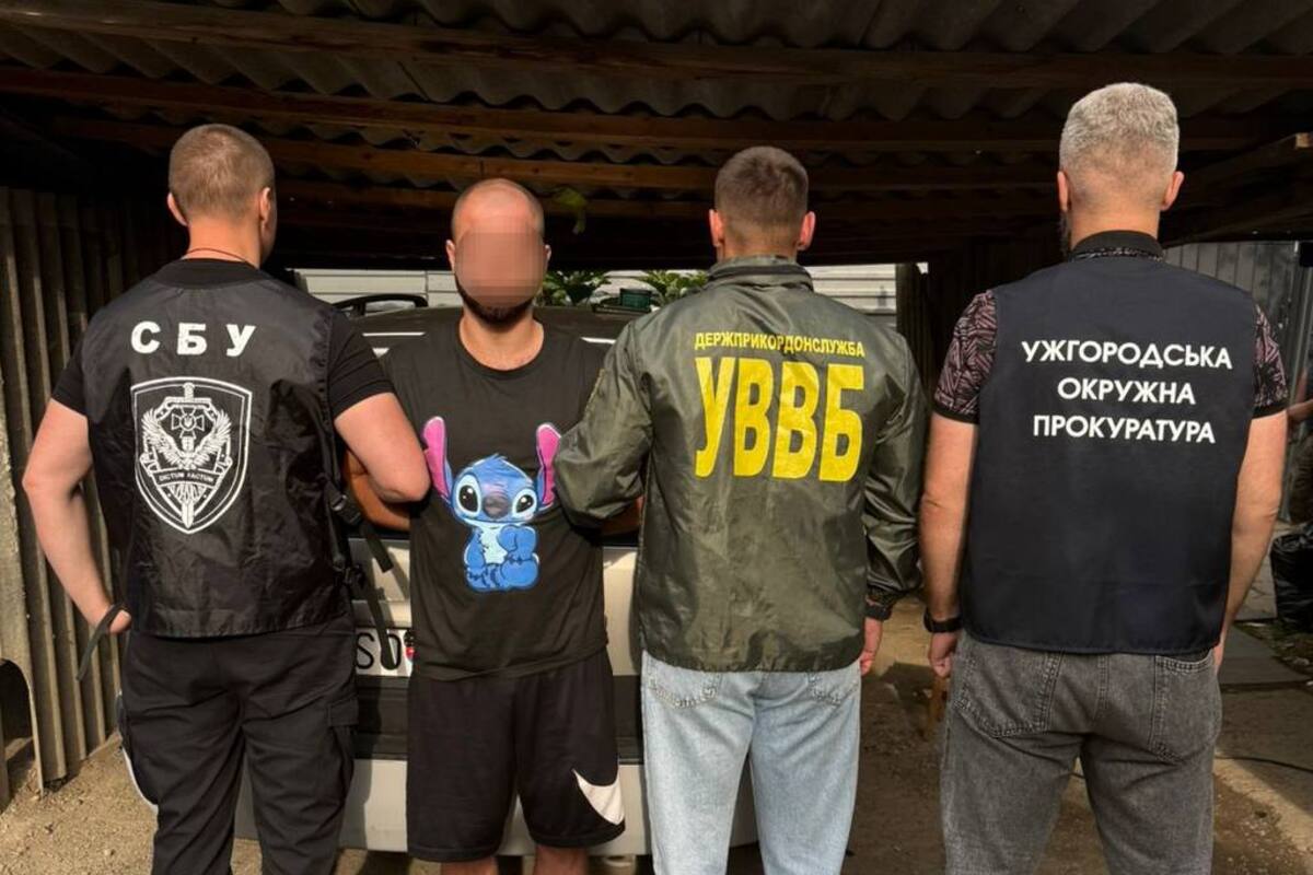 Правоохоронці викрили "бізнес" з переправлення людей до Угорщини за $8000