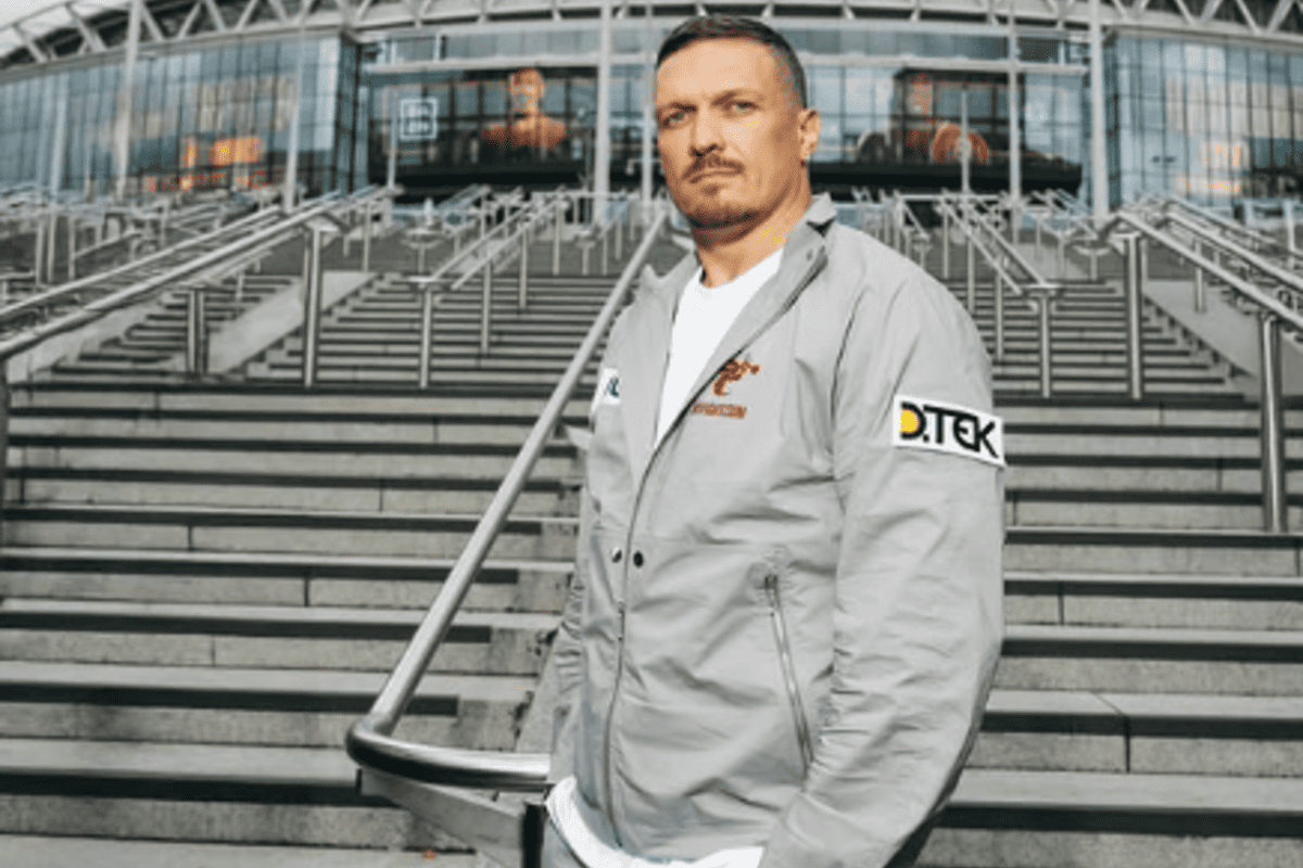 Стало известно, кто исполнит гимн Украины перед боем Усика и Дюбуа