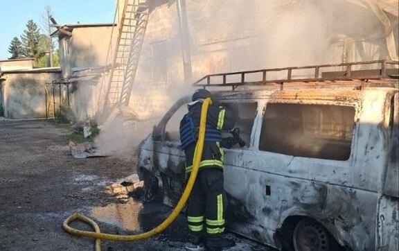 Повітряні сили знищили сотні цілей, але є загроза натрапити на уламки – будьте обережні! / Фото: ДСНС України Повітряні сили знищили сотні цілей, але є загроза натрапити на уламки – будьте обережні! / Фото: ДСНС України