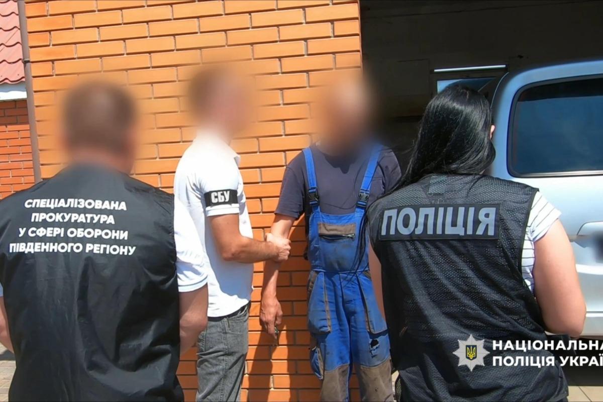 Корупція в одеському ТЦК: посадовець вимагав хабар за "зняття з розшуку"/Фото: ДБР В Одесі затримано заступника начальника ТЦК: вимагав $3000 за зняття з розшуку