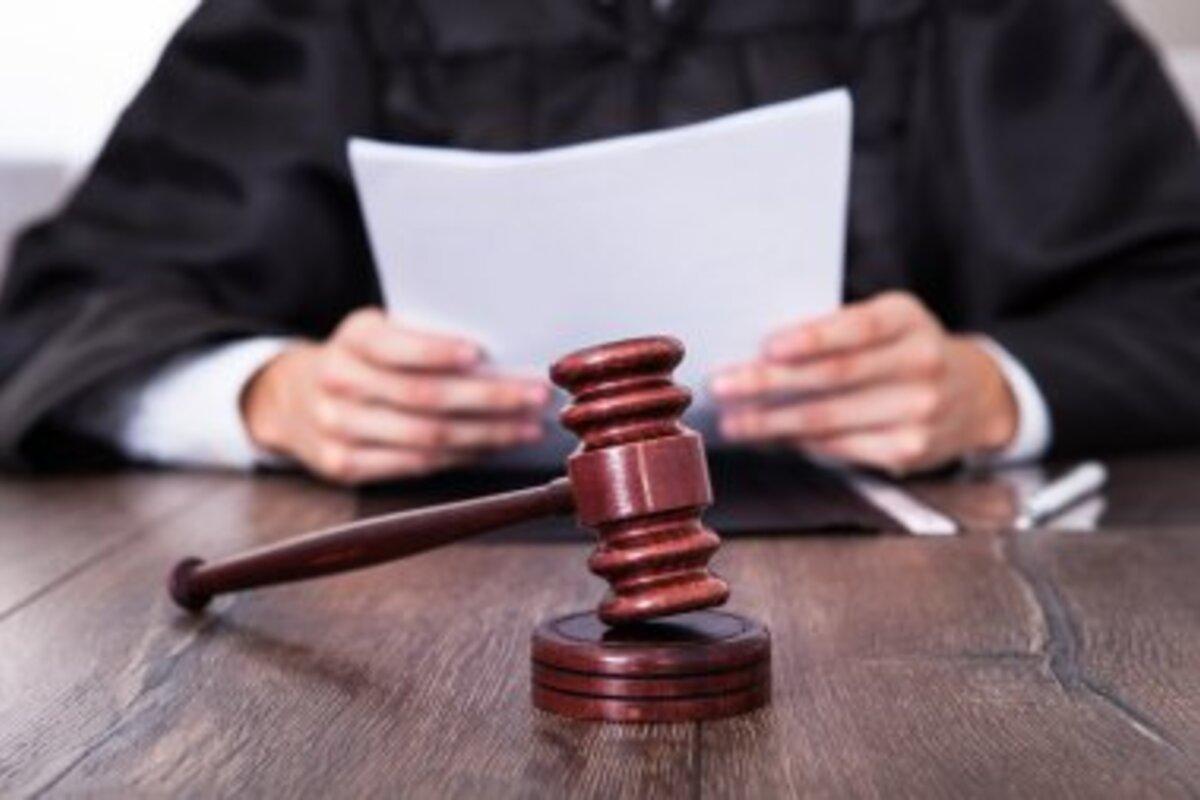 60 епізодів зради: працівник антикорупційного бюро продавав секрети фсб/Фото: depositphotos 60 епізодів зради: працівник антикорупційного бюро продавав секрети фсб