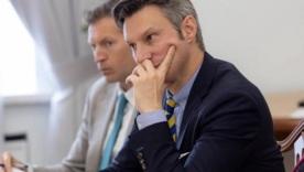 Кравченко зустрівся з дипломатами G7: відповідь на занепокоєння через справи НАБУ / Фото: Facebook Руслан Кравченко Кравченко зустрівся з дипломатами G7: відповідь на занепокоєння через справи НАБУ