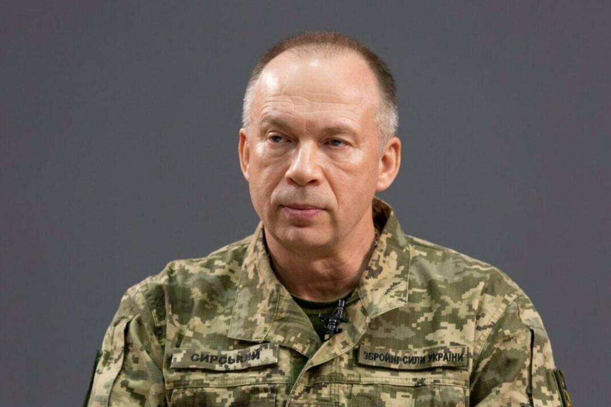 Украина просит больше оружия и меньше ограничений: Сирский дал интервью WP / Фото: Facebook: Олександр Сирський Украина просит больше оружия и меньше ограничений: Сирский дал интервью WP/ Фото: Facebook: Олександр Сирський