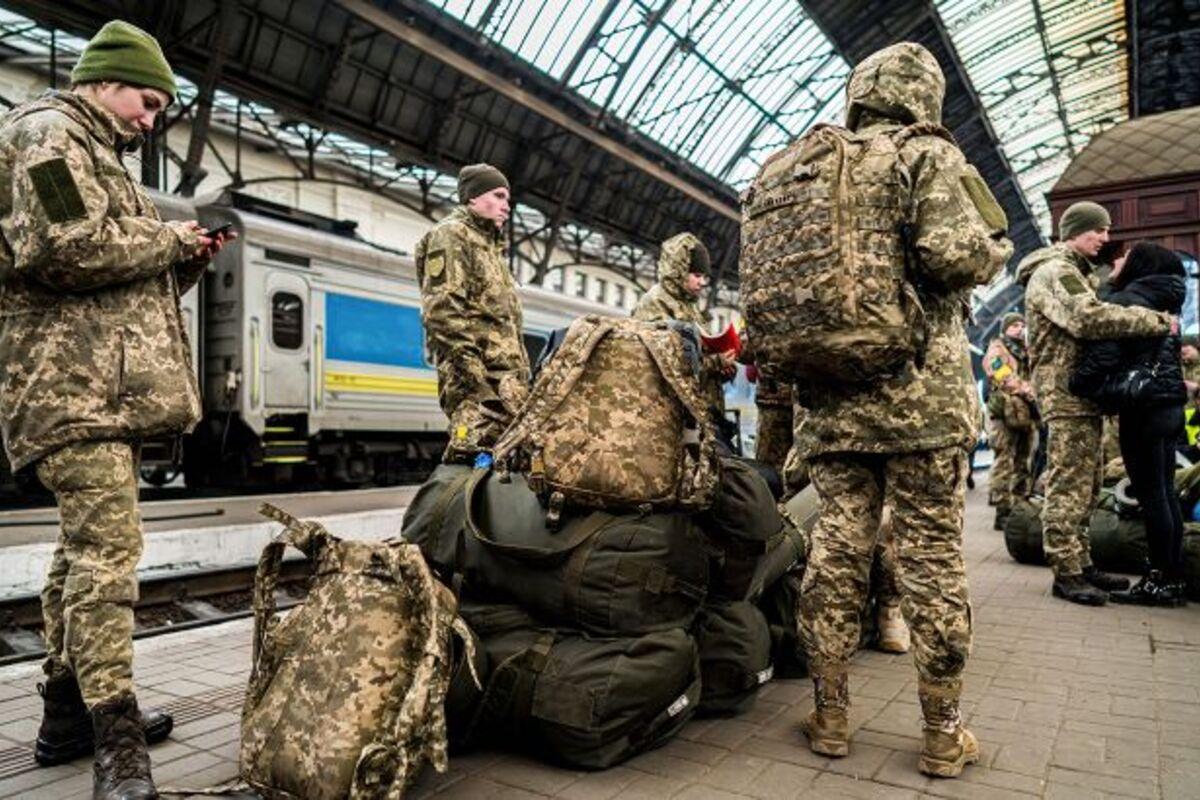 Останній шанс до кінця серпня: кого зобов’язали терміново з’явитися до ТЦК / Фото: Getty Images Останній шанс до кінця серпня: кого зобов’язали терміново з’явитися до ТЦК