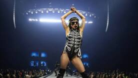 Lady Gaga травмувалася під час туру, але не скасувала шоу / Фото: gettyimages Lady Gaga травмувалася під час туру, але не скасувала шоу
