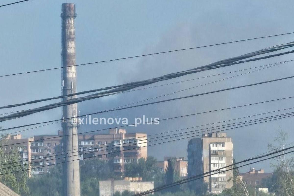 На РФ та ТОТ лунали вибухи/Фото: соцмережі Атака дронів на РФ: ціллю став хімічний гігант "Азот", одразу 8 аеропортів запровадили план "Ковьор"