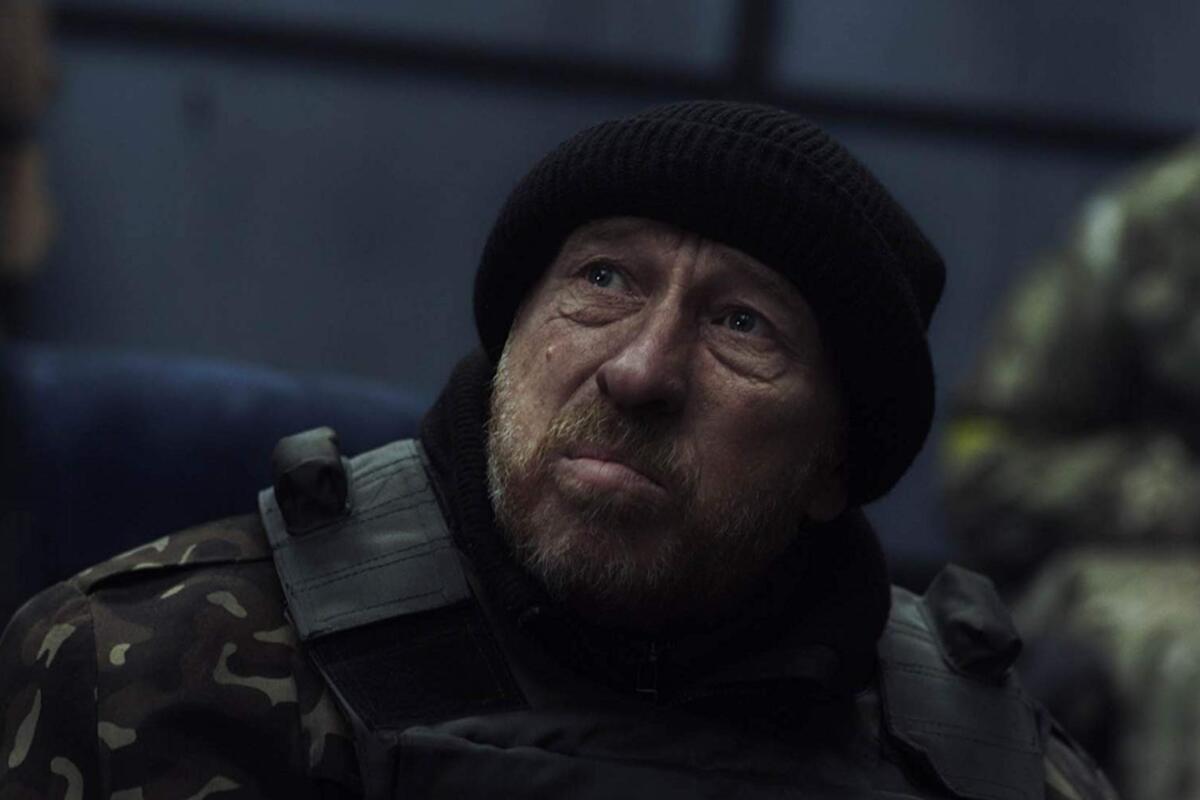 Виктор Жданов в фильме "Киборги" / Кадр из фильма Коррупция и "рагули": звезда "Киборгов" жестко раскритиковал сериалы