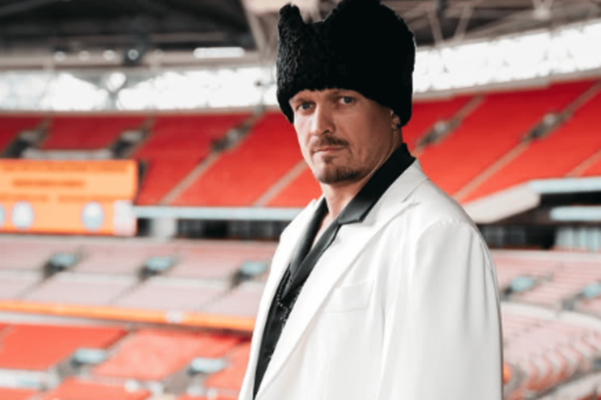 Усик запропонував змінити гімн України / Фото: Instagram боксера Усик запропонував змінити гімн України