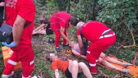 Смертельна буря в дитячому таборі: дерево вбило хлопця просто в наметі / Фото: ДСНС Смертельна буря в дитячому таборі: дерево вбило хлопця просто в наметі / Фото: ДСНС