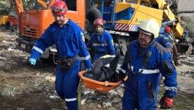 Удар по київській багатоповерці: рятувальники продовжують деблокувати тіла загиблих/Фото: ДСНС Удар по київській багатоповерці: рятувальники продовжують деблокувати тіла загиблих