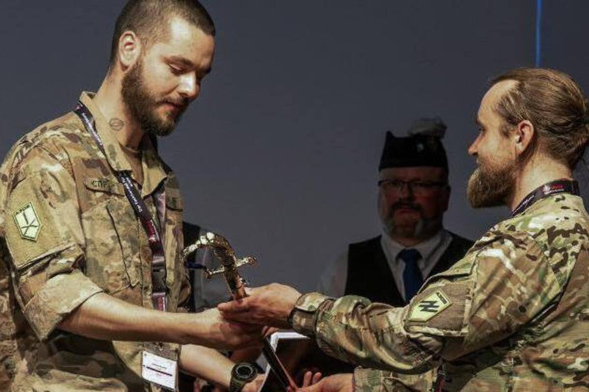 Бойовий медик з "Азову" отримав європейську нагороду за порятунок під час бою / Фото: 12-та бригада "Азов" Бойовий медик з "Азову" отримав європейську нагороду за порятунок під час бою / Фото: 12-та бригада "Азов"