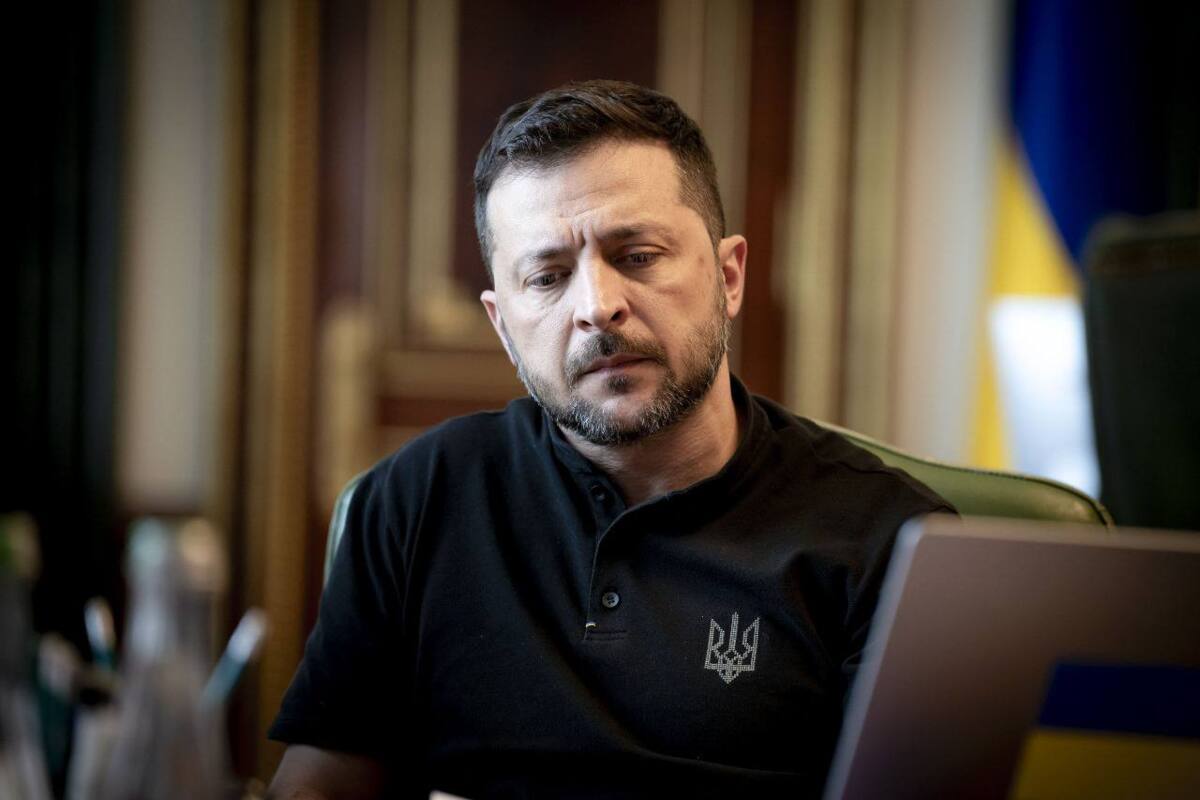 "Перейти від заяв до розмови лідерів": Зеленський знову пропонує Путіну зустріч/Фото: Володимир Зеленський "Україна готова": Зеленський пропонує зустріч з Путіним для закінчення війни