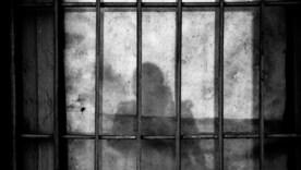 Смерть в СИЗО: сотрудников изолятора и полиции подозревают в сокрытии преступления / Фото: Unsplash Смерть в СИЗО: сотрудников изолятора и полиции подозревают в сокрытии преступления / Фото: Unsplash