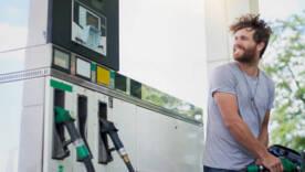 Летние цены: какова стоимость бензина, дизеля и газа 3 августа/Фото: istock Летние цены: какова стоимость бензина, дизеля и газа 3 августа