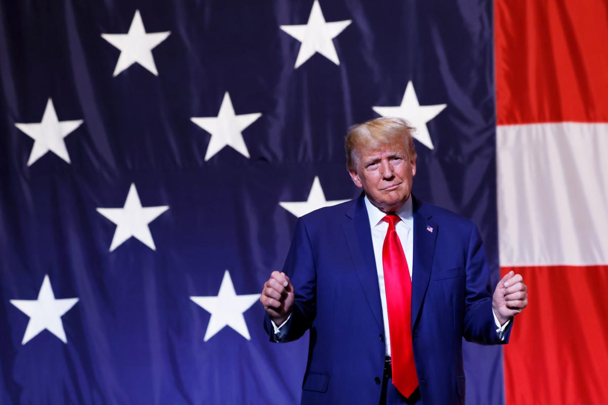 Доля санкцій у руках Трампа: Чому Сенат не проголосував за тиск на РФ. Фото: GettyImages/Автор- Anna Moneymaker Трамп санкції проти росії