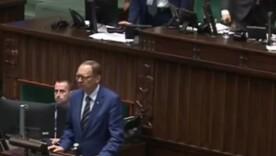 В Украине законом запрещено использование нацистской и советской символики В Украине законом запрещено использование нацистской и советской символики