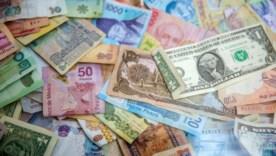 Новий курс валют від Нацбанку: гривня зміцнюється на тлі зниження долара та євро / Фото: Unsplash Новий курс валют від Нацбанку: гривня зміцнюється на тлі зниження долара та євро / Фото: Unsplash
