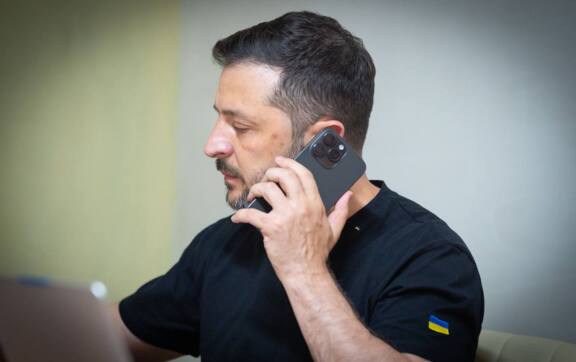 Трамп и Зеленский вновь провели телефонный разговор: первые детали переговоров