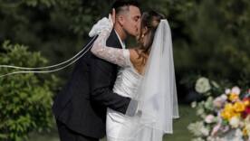 Нежность, объятия и четыре дня праздника: вторая свадьба Константиновского