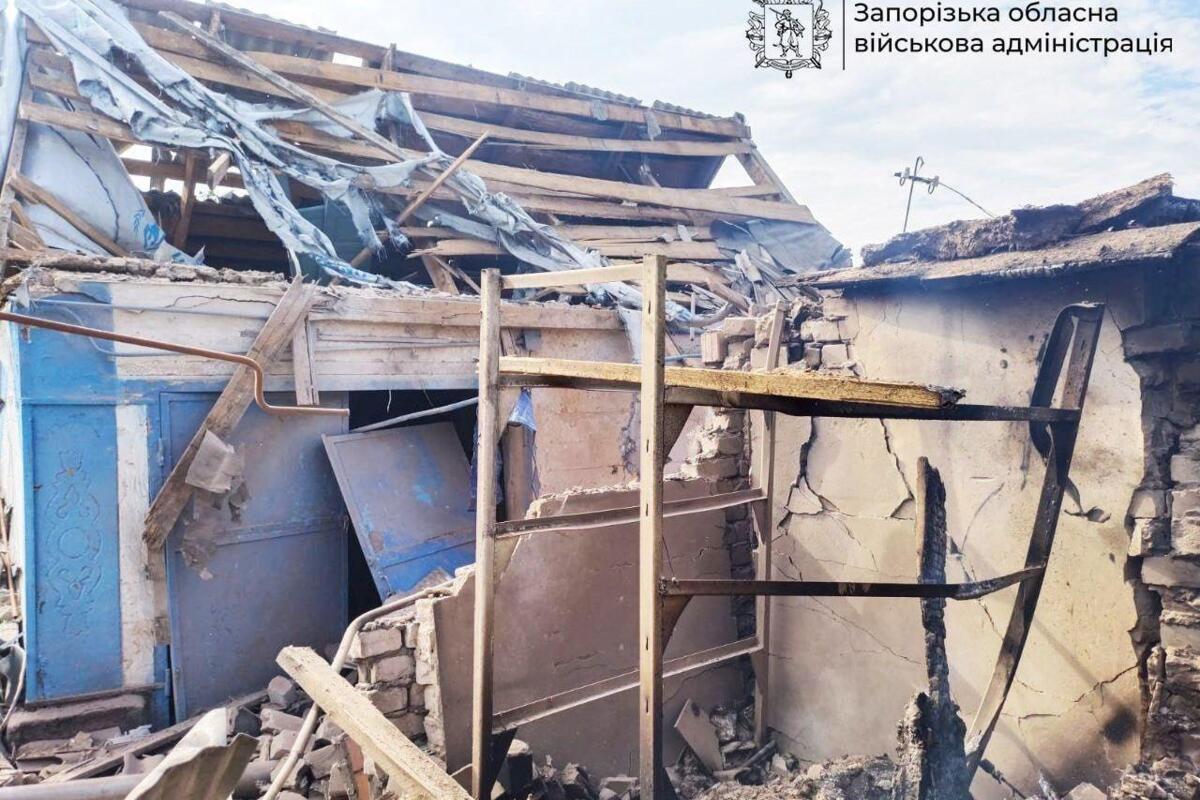 Ранковий авіаудар рф по Запоріжжю: 2 загиблих, 12 поранених / Фото: Запорізька обласна військова адміністрація Ранковий авіаудар рф по Запоріжжю: 2 загиблих, 12 поранених / Фото: Запорізька обласна військова адміністрація