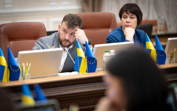 Уряд збільшив виплати постраждалим на виробництві